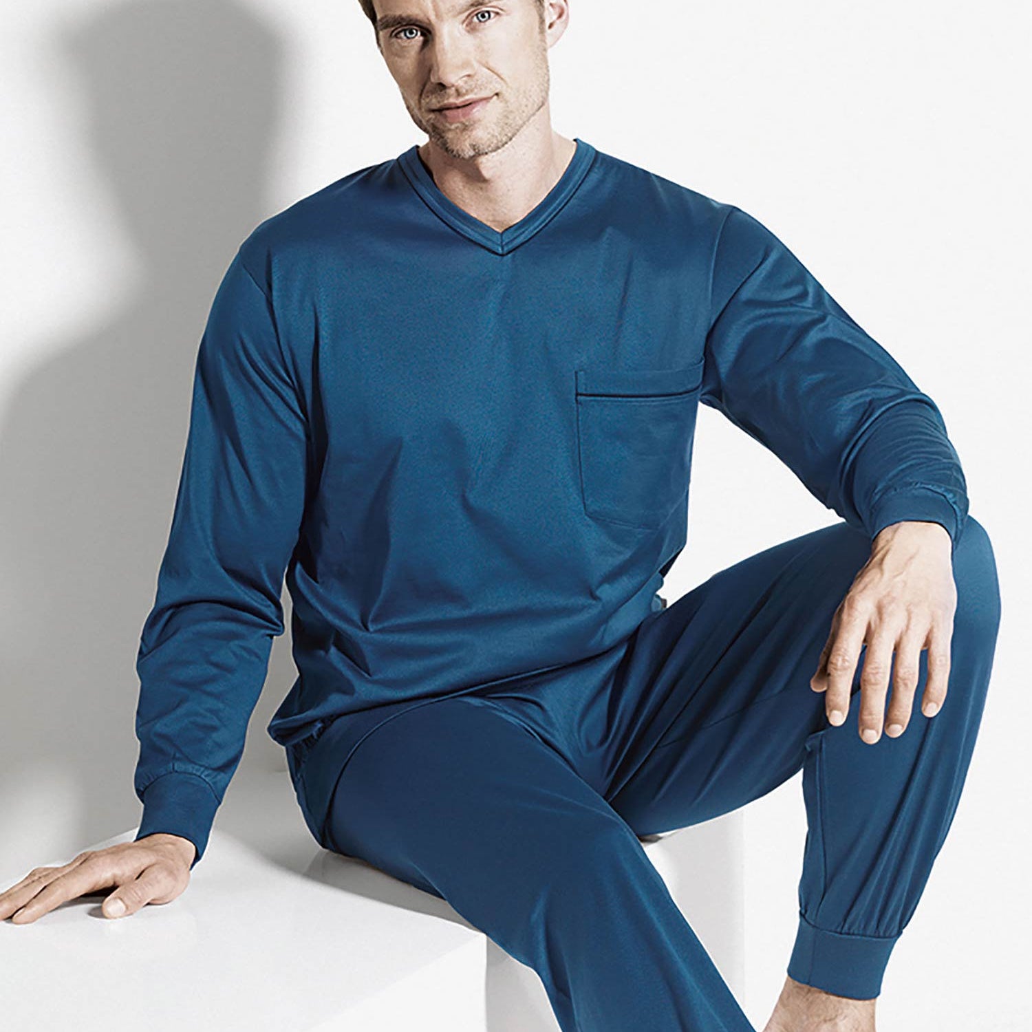 Pyjama, lang NIGHT AND HOME