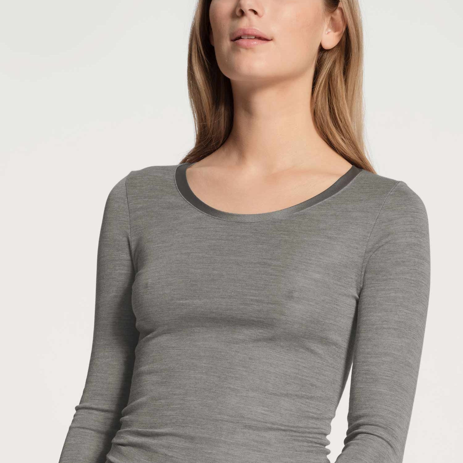 قميص بأكمام طويلة، خط رقبة مستدير، TRUE CONFIDENCE