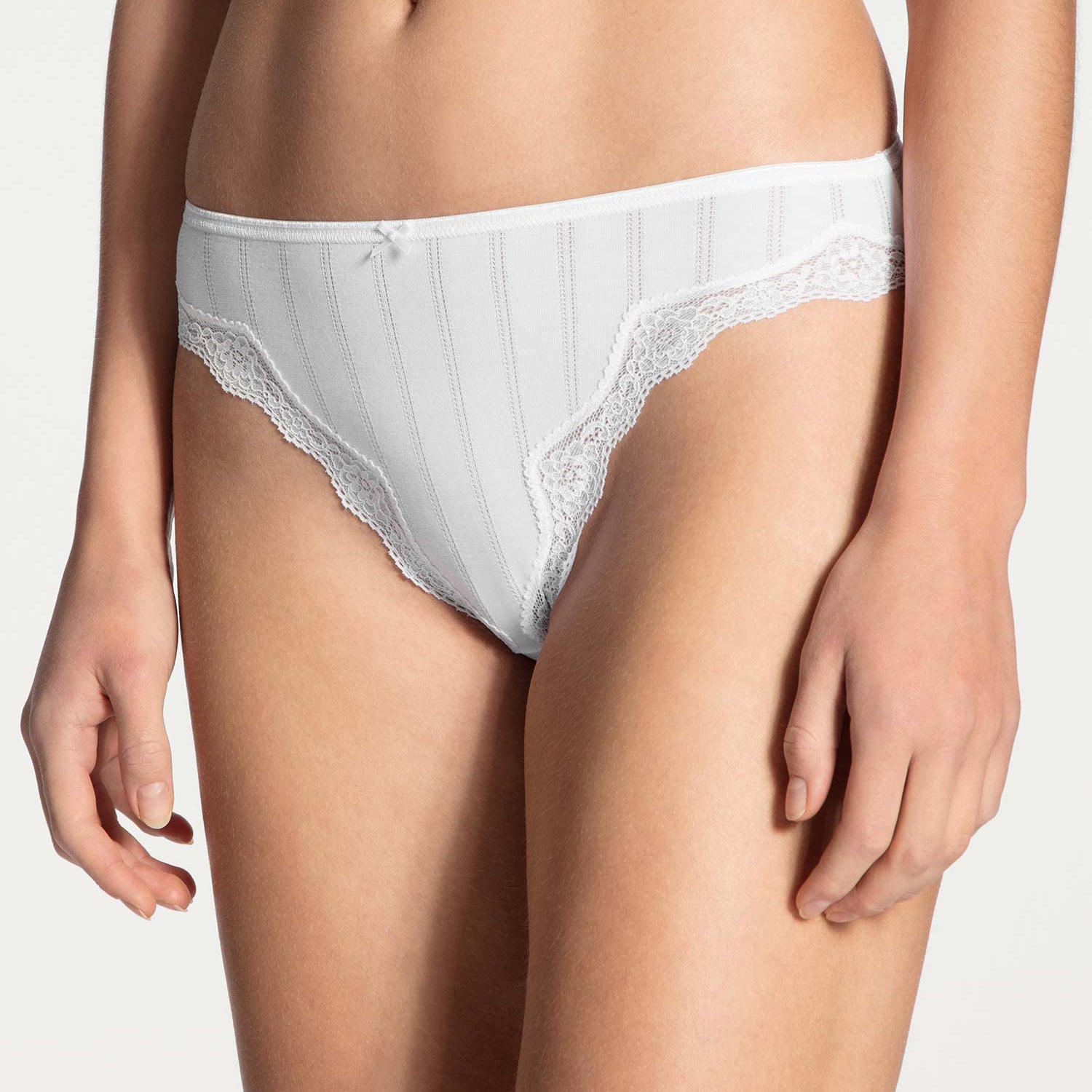 Slip, regular cut, ETUDE TOUJOURS