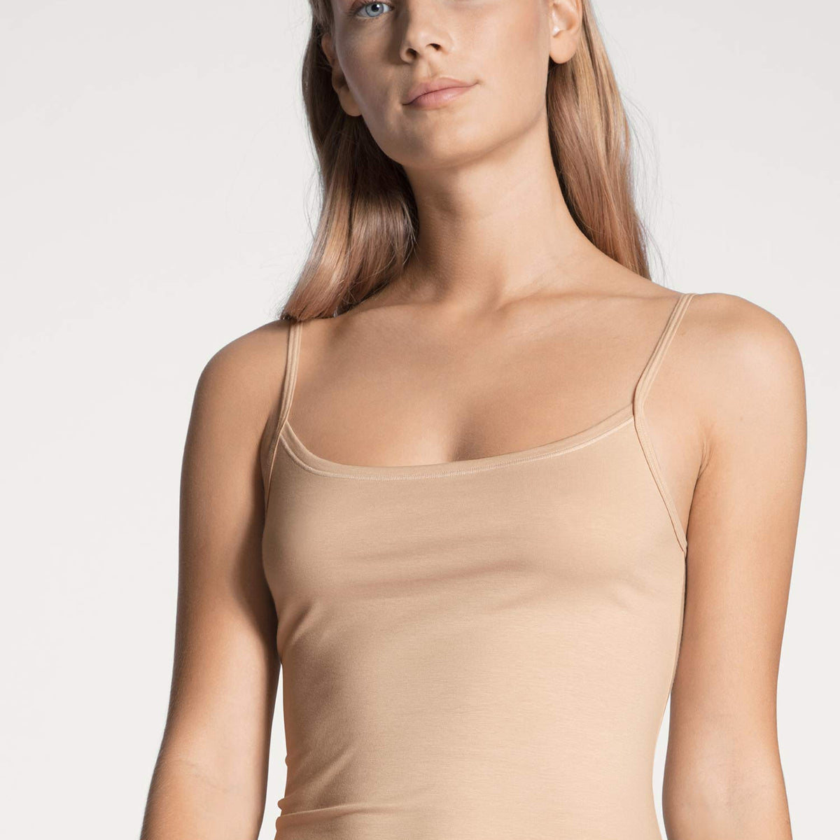 Top a spaghetti NATURAL COMFORT