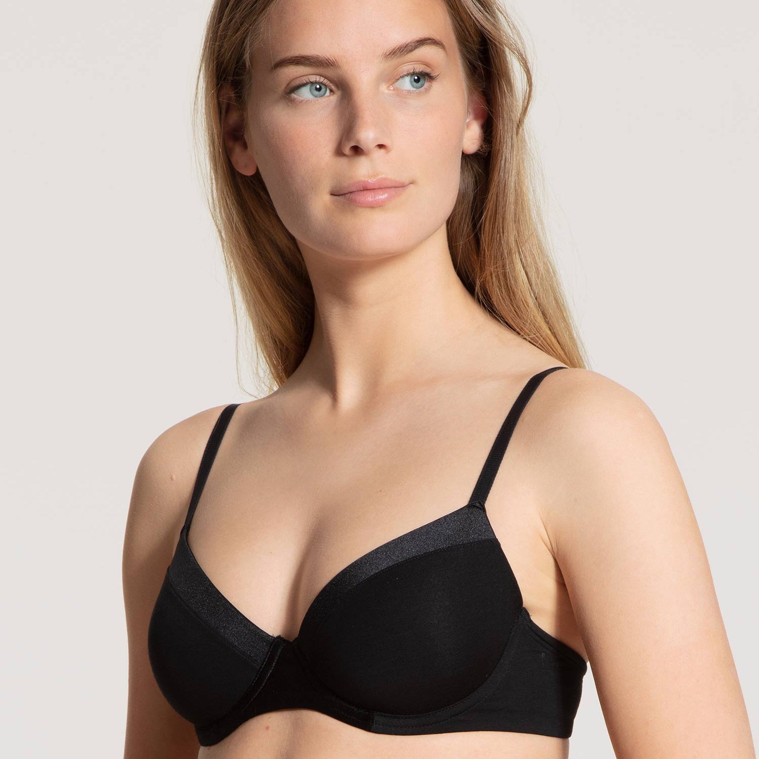 T-Shirt-BH mit Schale und Bügel, CATE