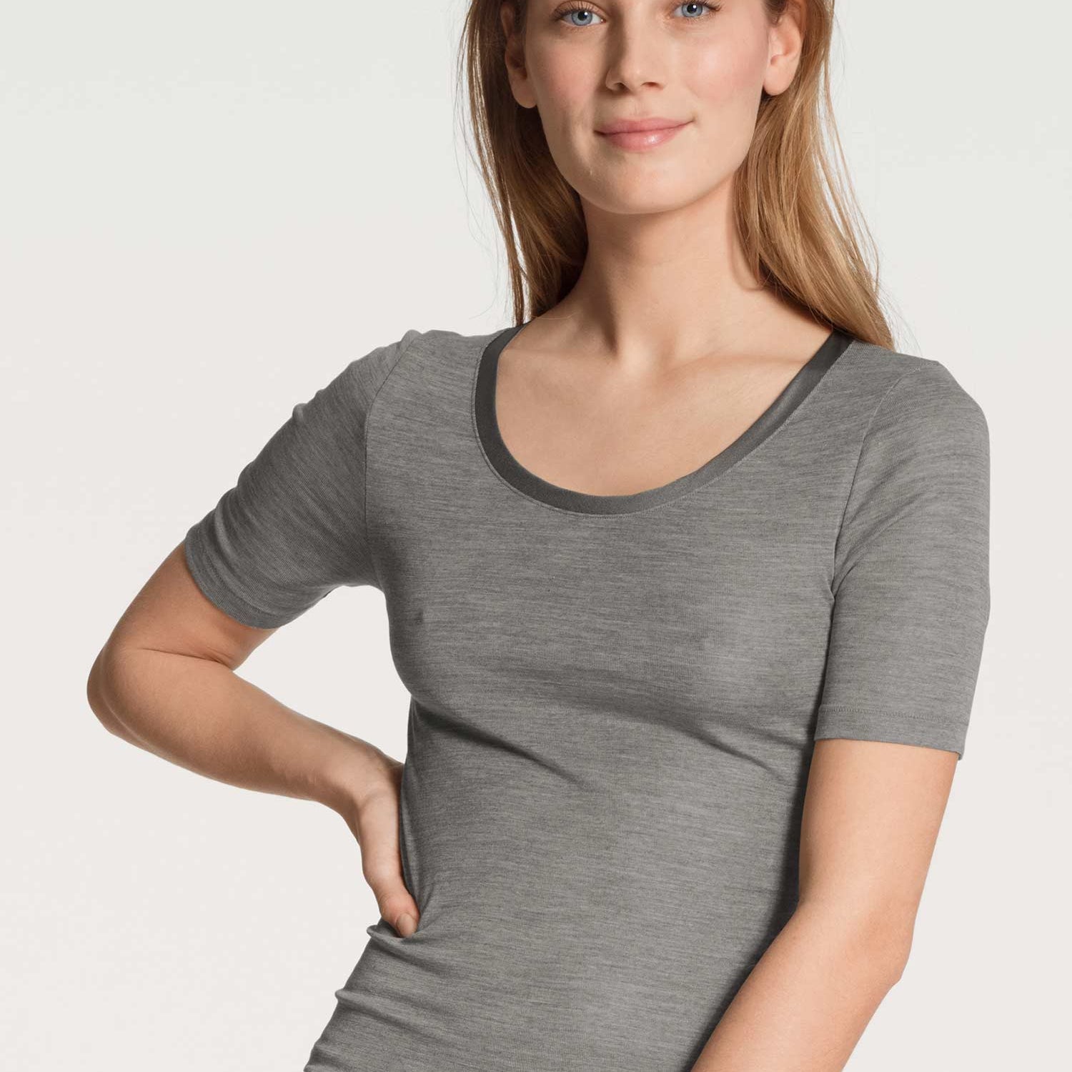 قميص بأكمام قصيرة، خط رقبة مستدير, TRUE CONFIDENCE