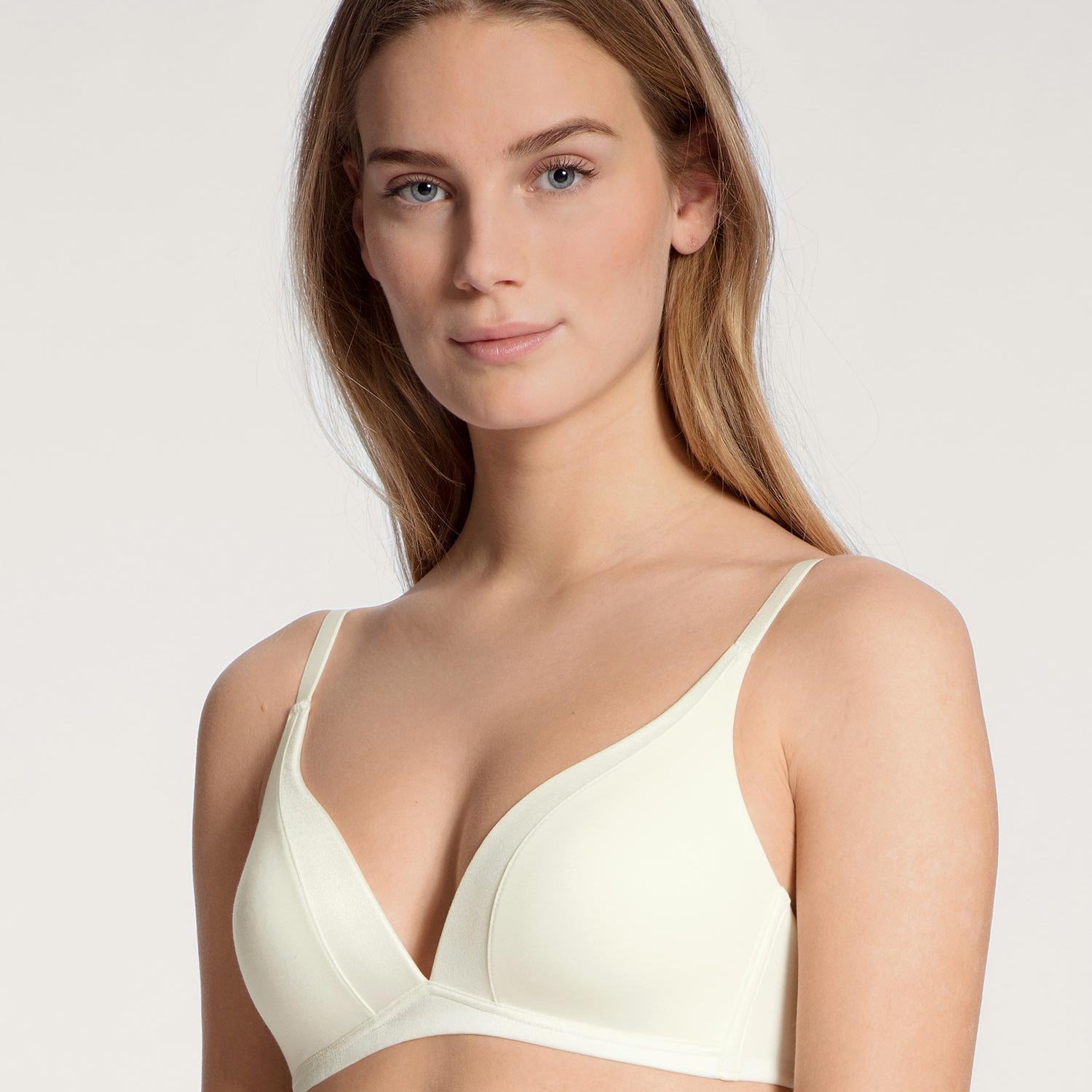 Triangel-Soft-BH mit Schale, bügellos, CATE