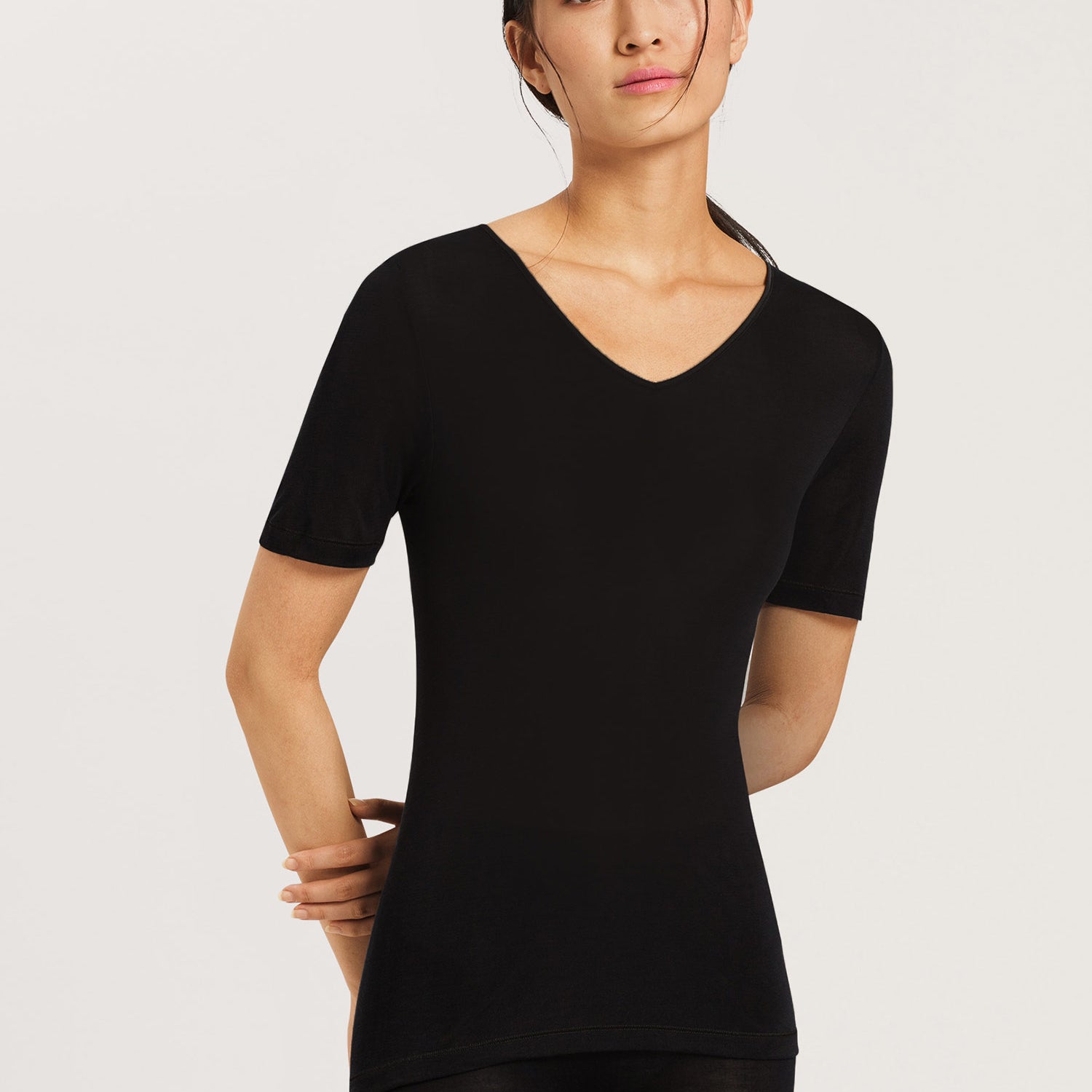 Chemise à manches courtes, col en V, PURE SILK