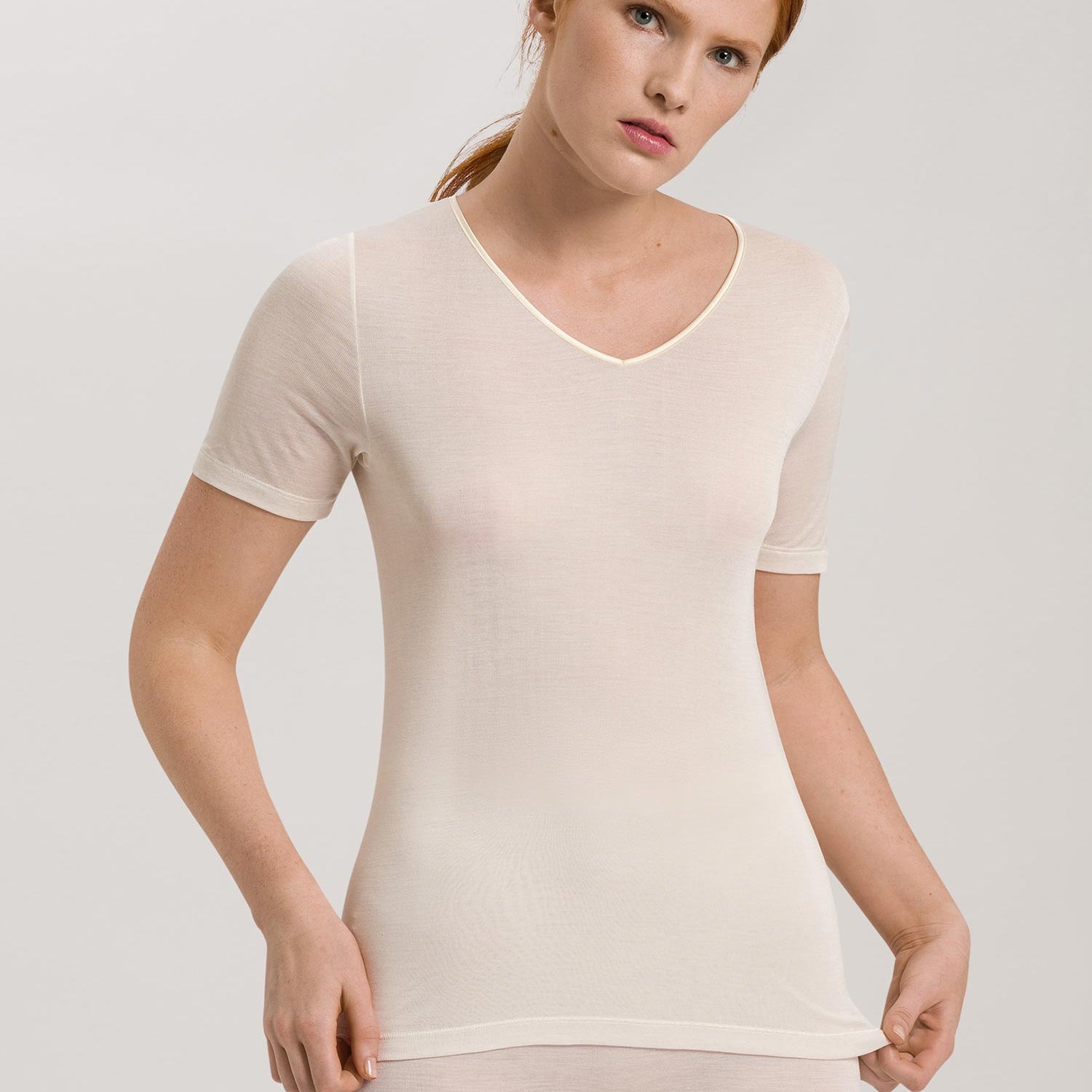Chemise à manches courtes, col en V, PURE SILK