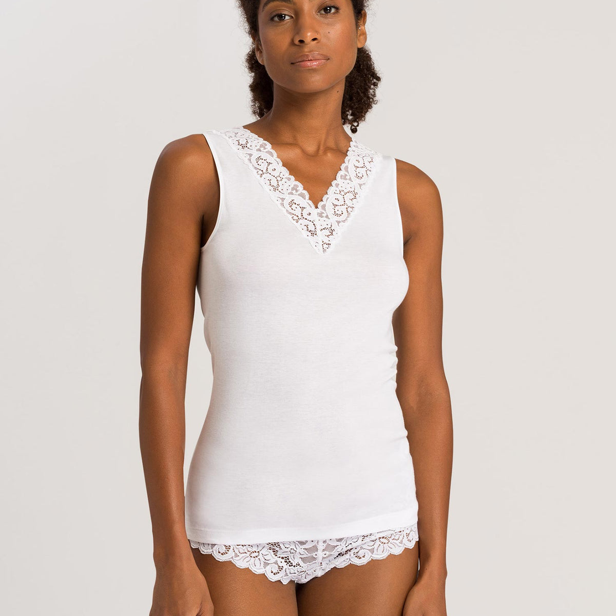 Top mit V-Neck, MOMENTS