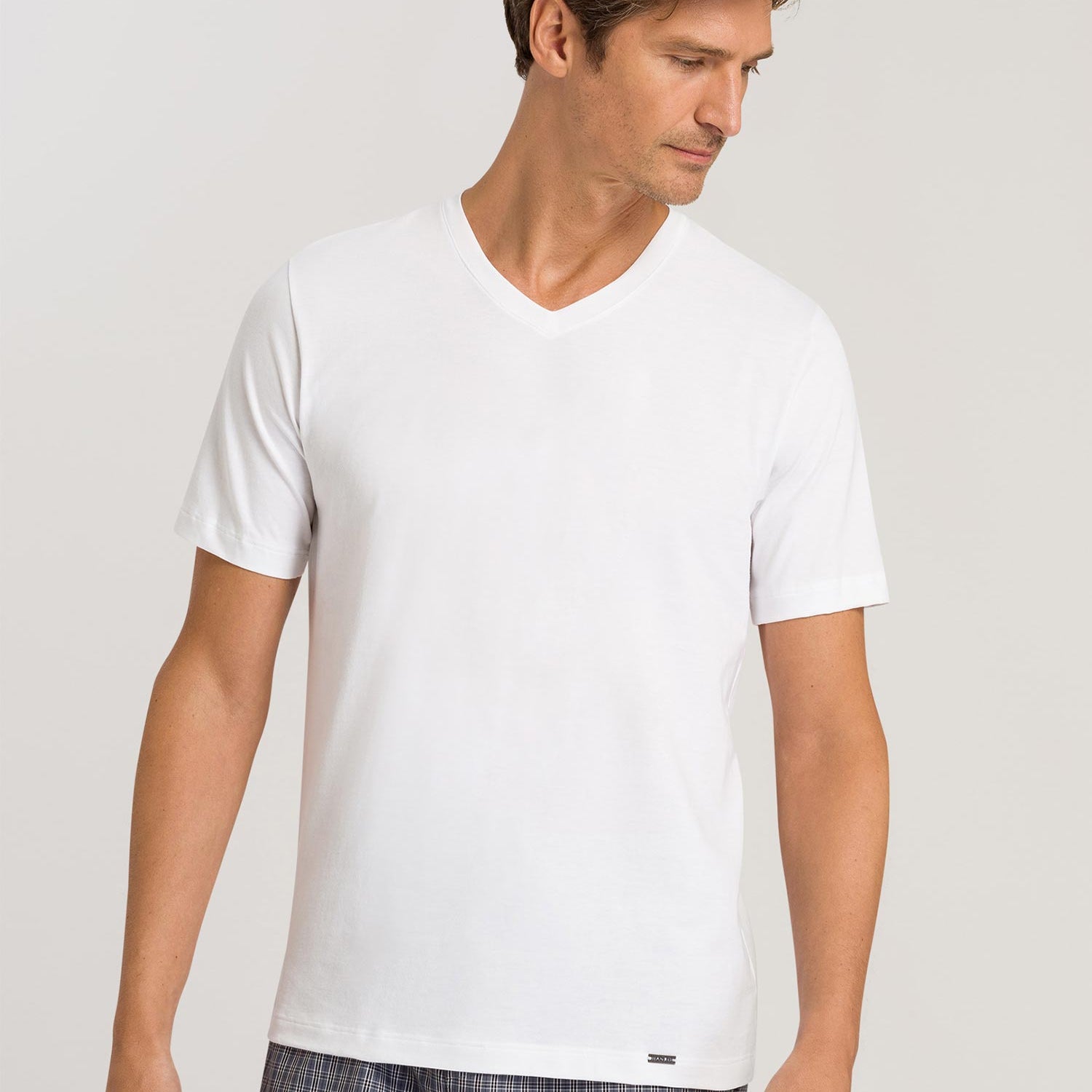 T-shirt, V-neck, LIVING