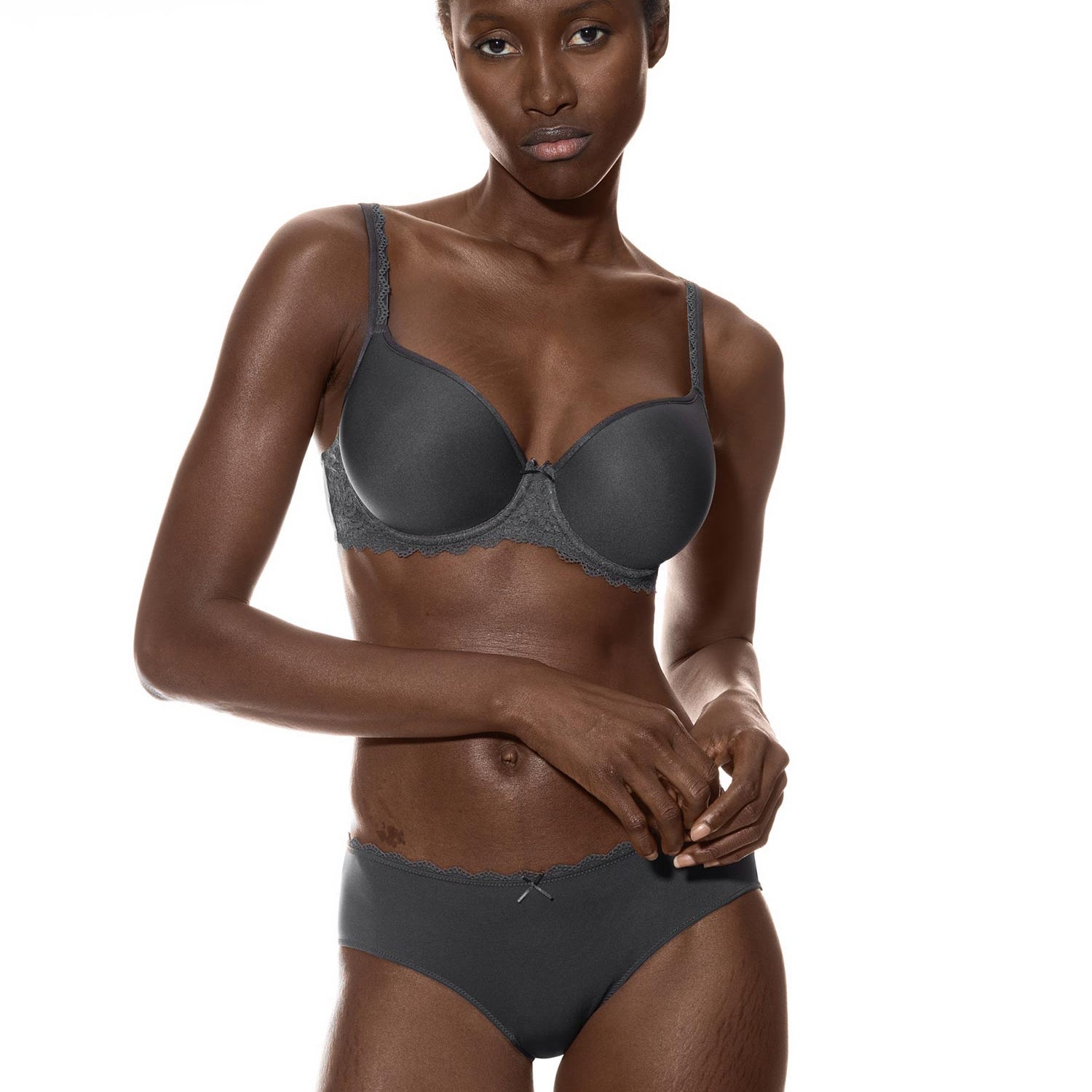 Spacer-BH mit Bügel, Full Cup, AMOROUS, in Saison-Farbe thunder grey