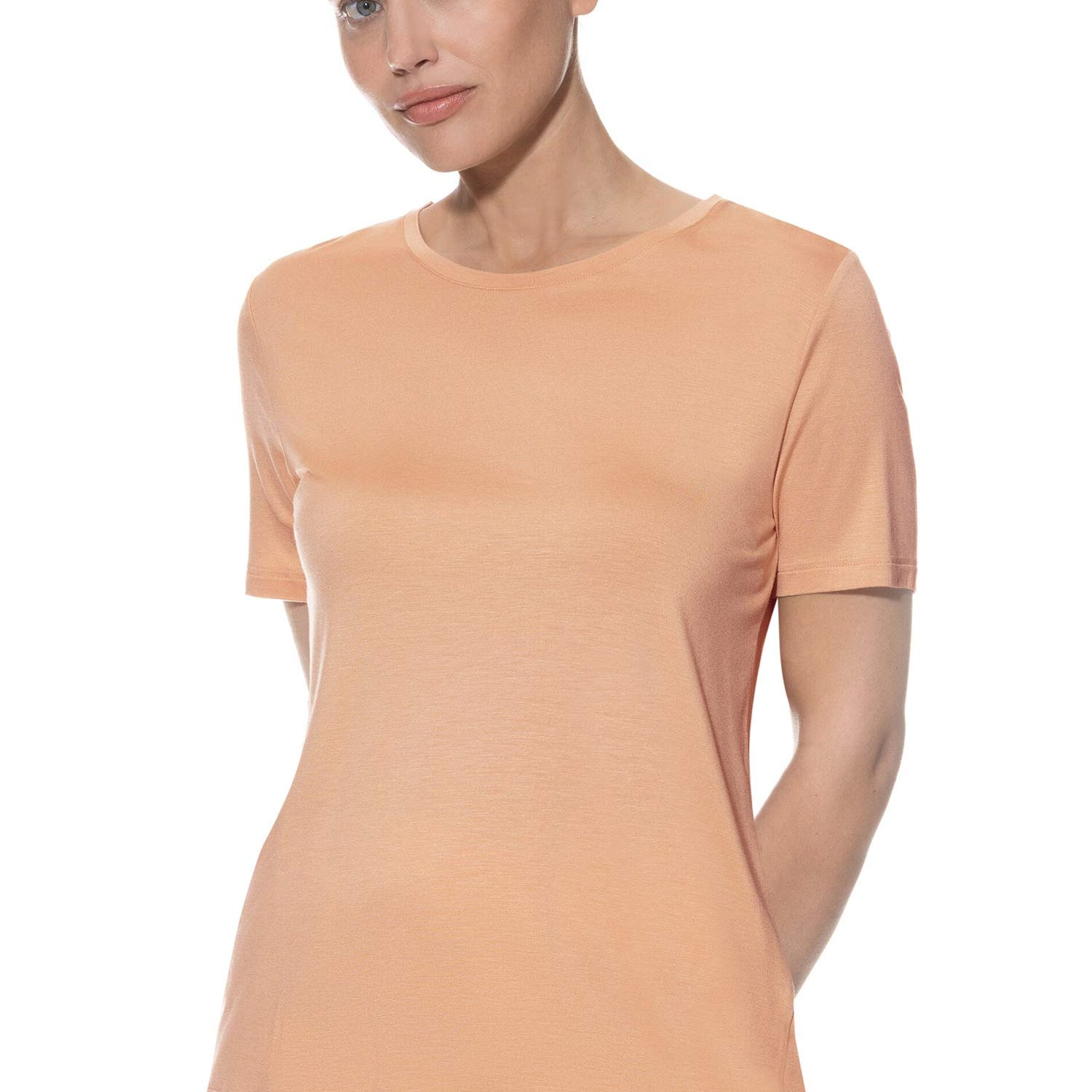 Chemise, manches courtes, col rond, PURE CHIC, en couleur d'été caramel fudge