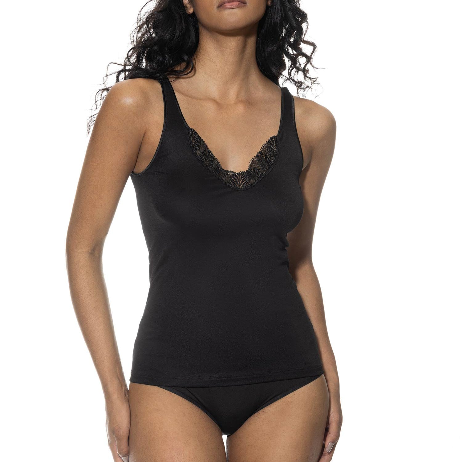 تانك-أعلى، ياقة على شكل V، EMOTION ELEGANCE