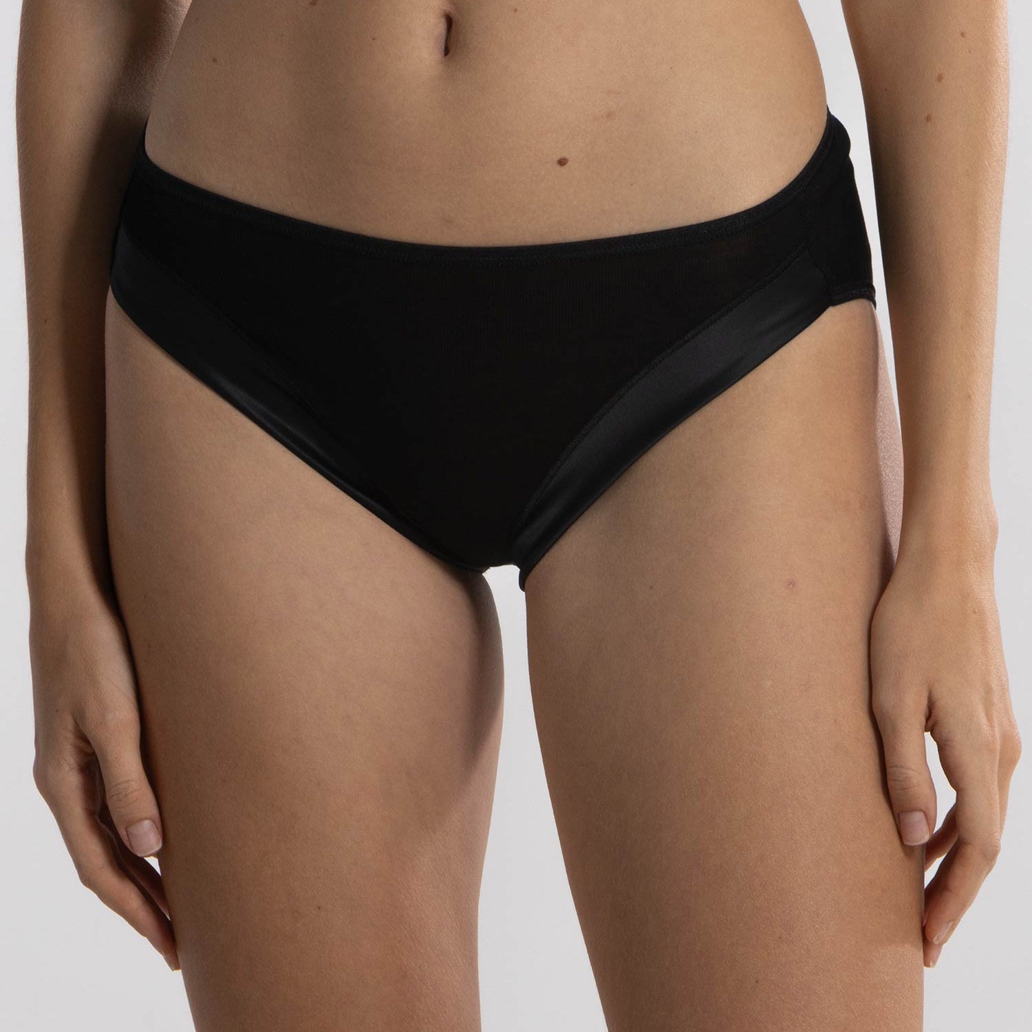 滑倒 配有宽缎饰边,FILOSCOZIA SATIN EDGE