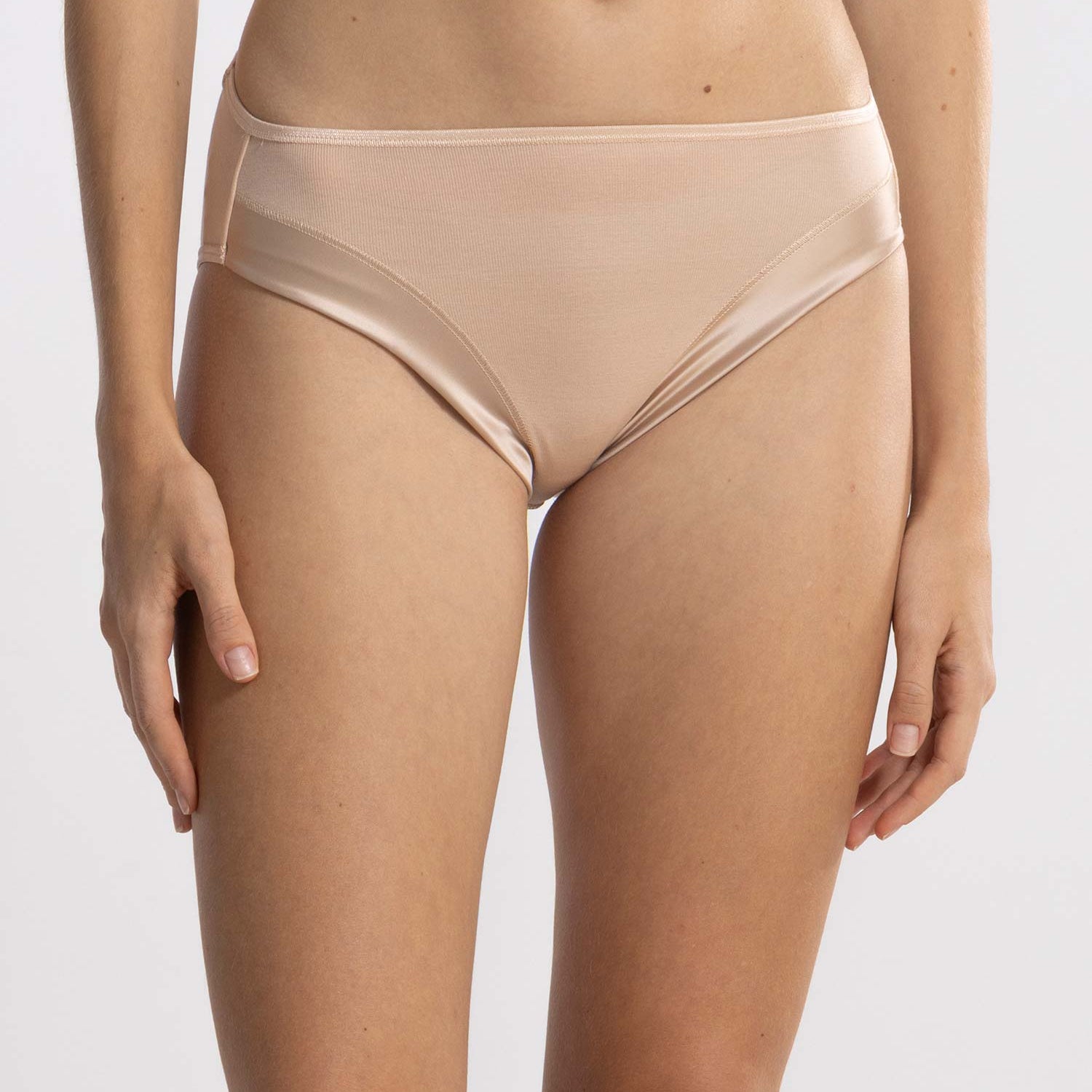 滑倒 配有宽缎饰边,FILOSCOZIA SATIN EDGE