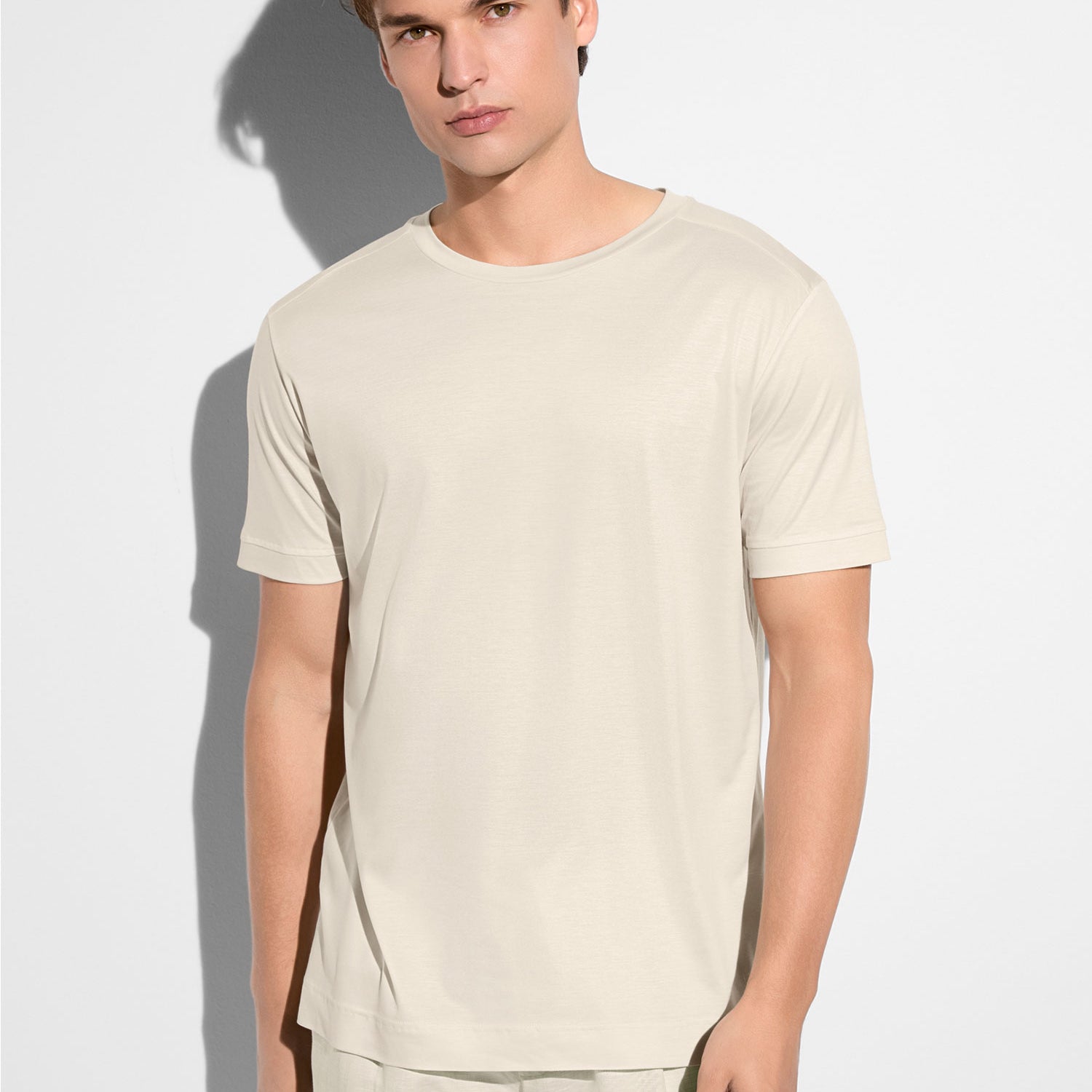 T-Shirt SUSTAINABLE LUXURY, Rundhals; in Sommerfarbe birch (beige)