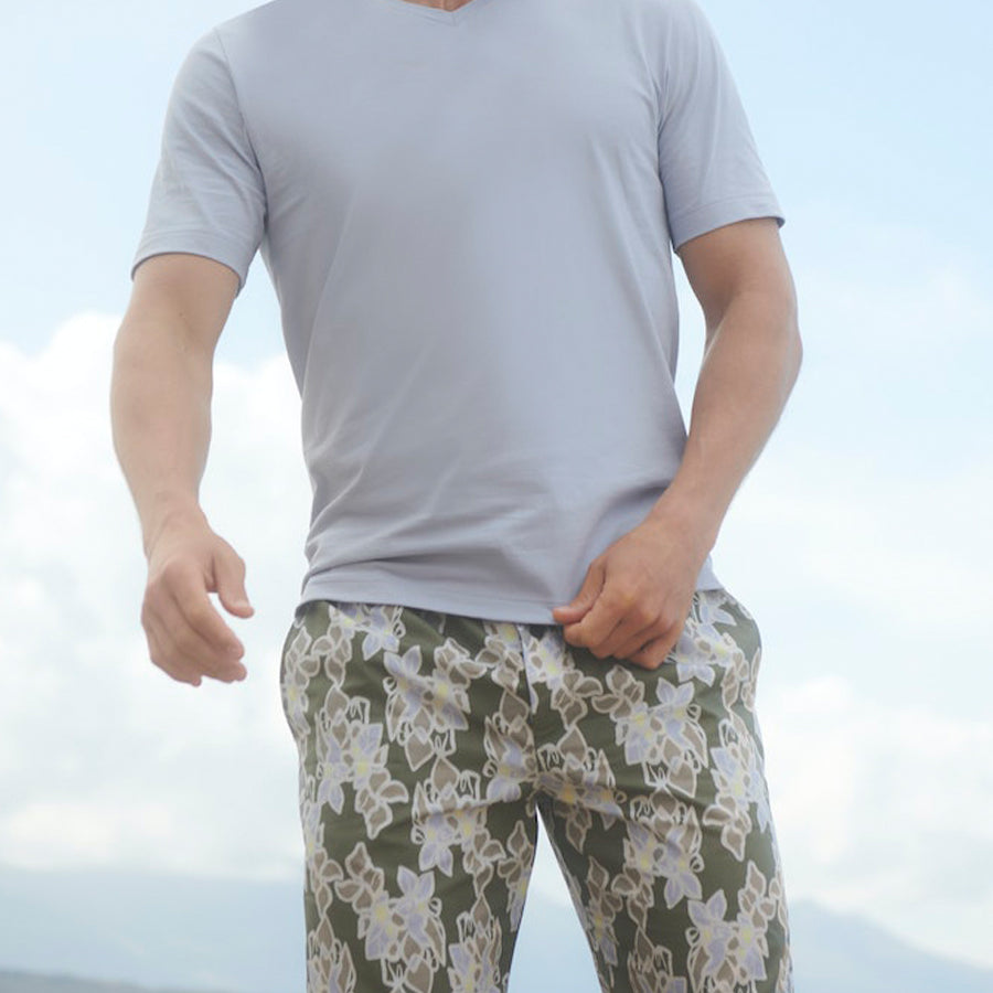 T-shirt, scollo a V, LIVING, in viola – Saldi! Taglia S