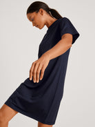 Chemise de nuit à manches courtes (95 cm) DEEPSLEEPWEAR Balancing - bleu lapis foncé (CALIDA 339)