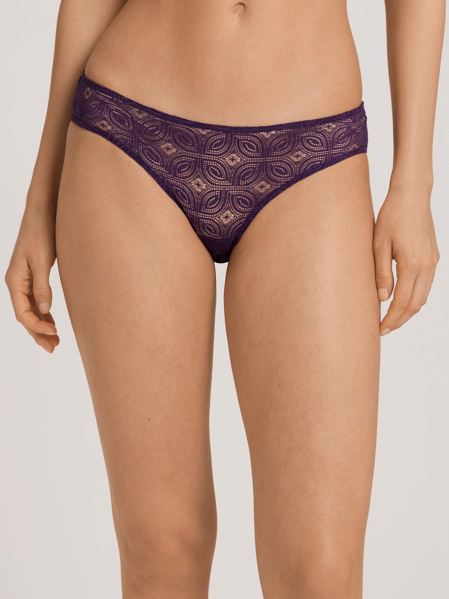 迷你内裤, 滑倒 红宝石 