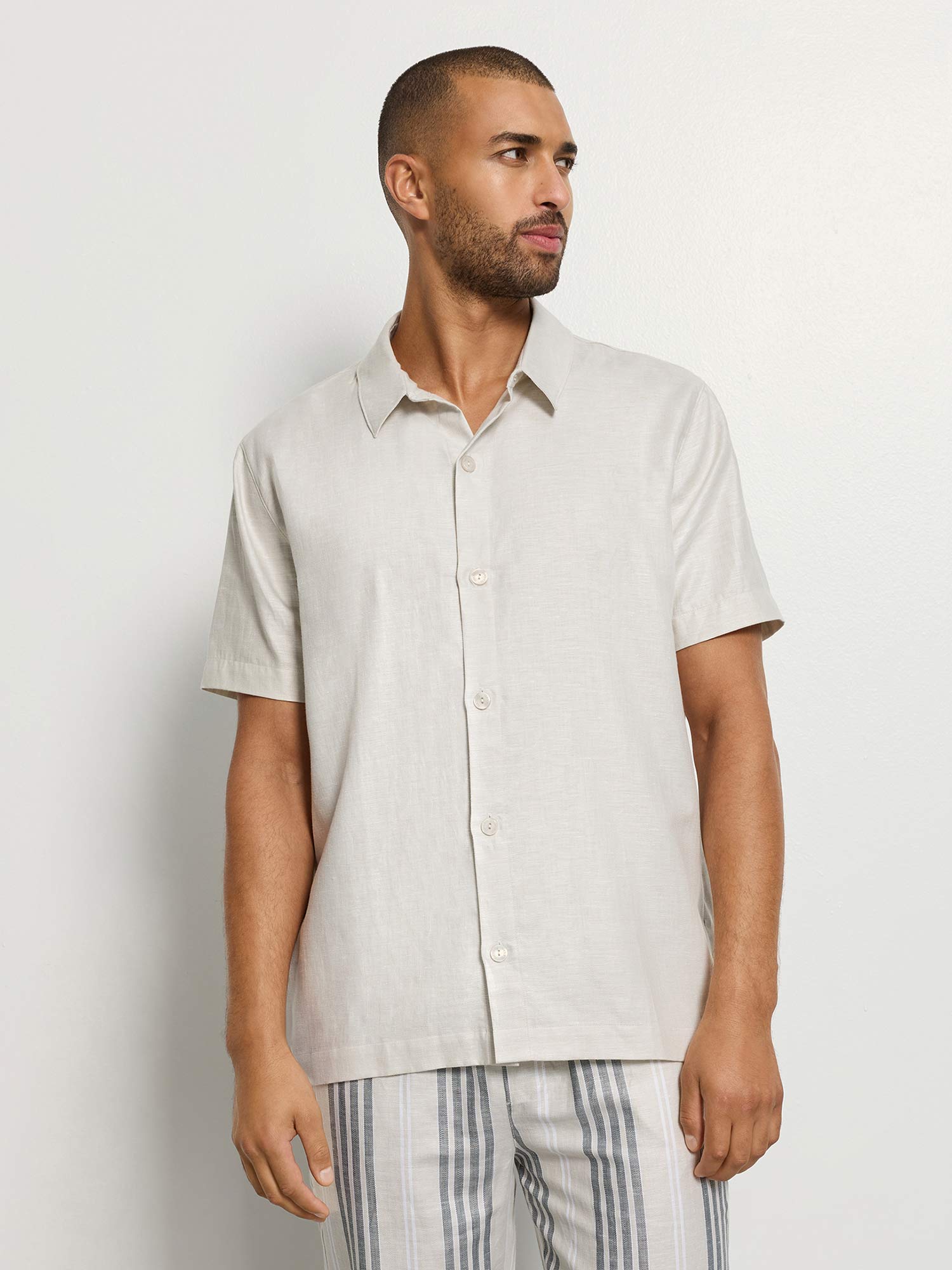 قميص بأكمام قصيرة URBAN CASUALS 