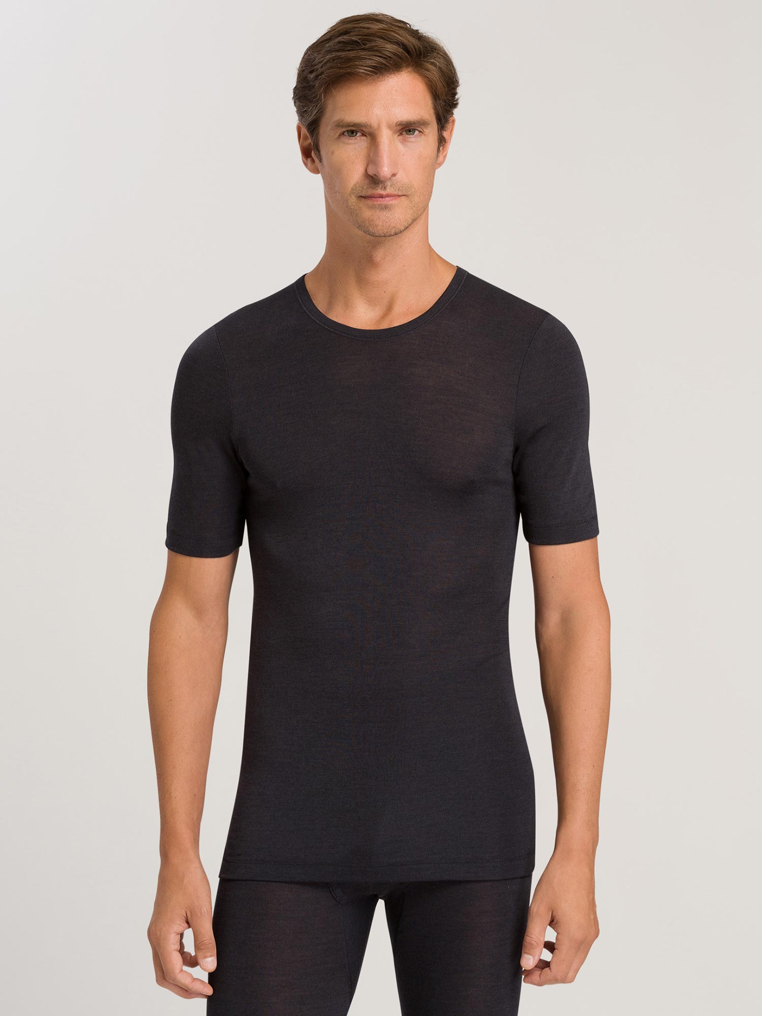 短袖T恤，O领，WOOLEN SILK 