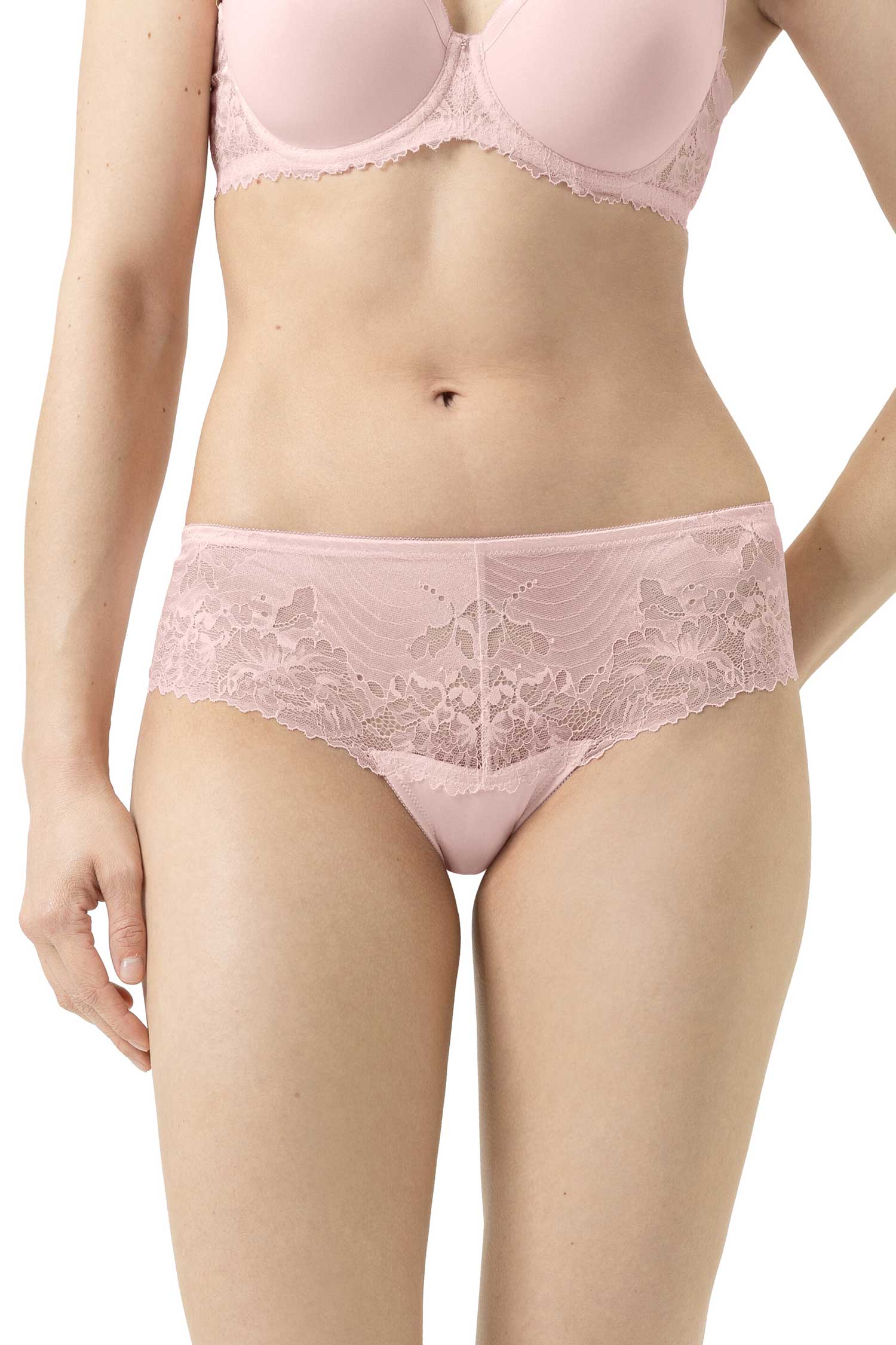 赶时髦的人 LUXURIOUS 