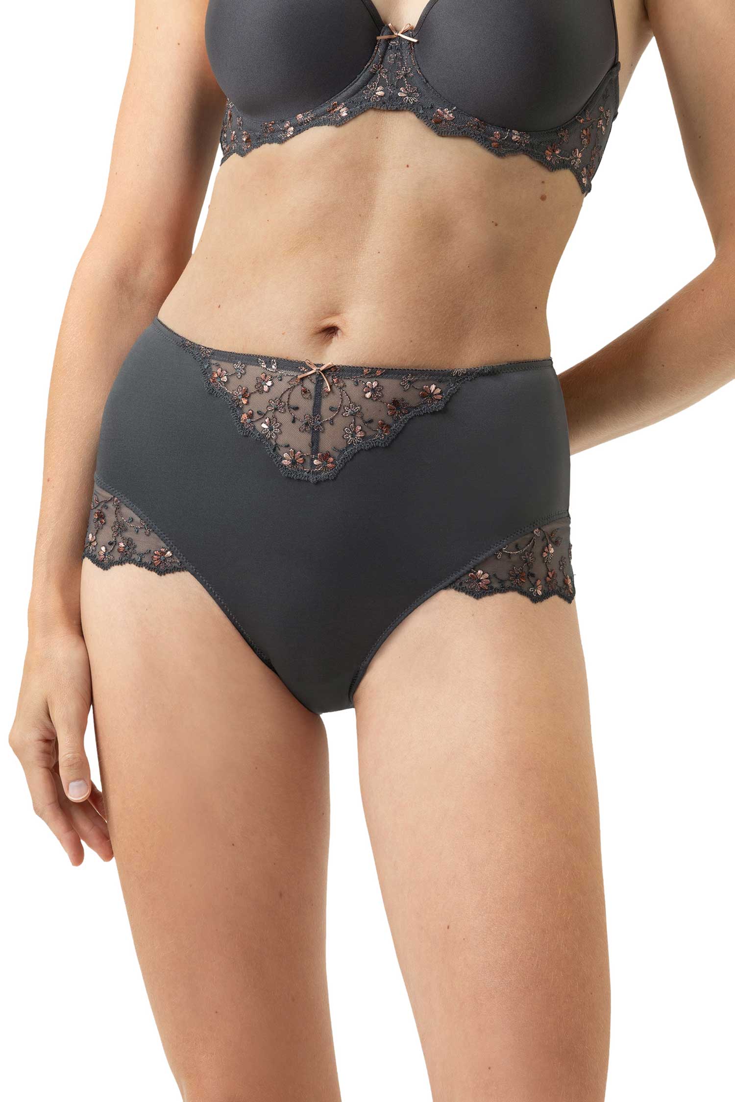 腰部-滑倒 DELIGHTFUL 