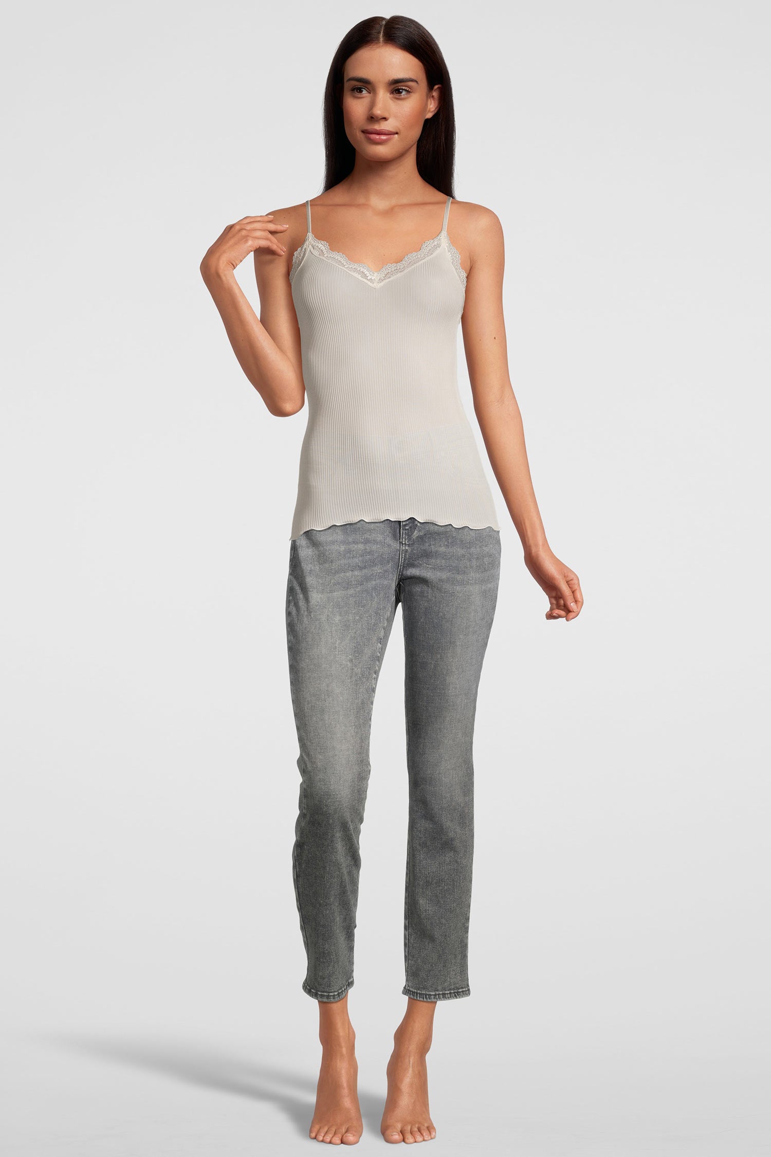 斯帕格顶，V领，配有“Dentelle de Calais®”蕾丝，PURE SILK 